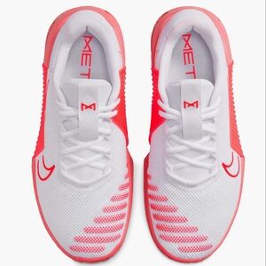 Nike Metcon 9 White/Magic Ember/Summit White/Bright Crimson Women's Sneakers